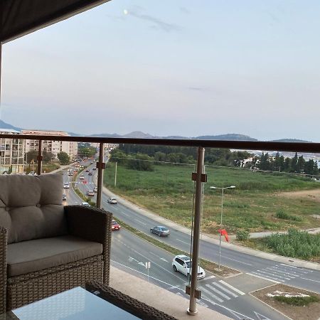 Bitcoin And Ethereum Deluxe Apartments Бар Экстерьер фото