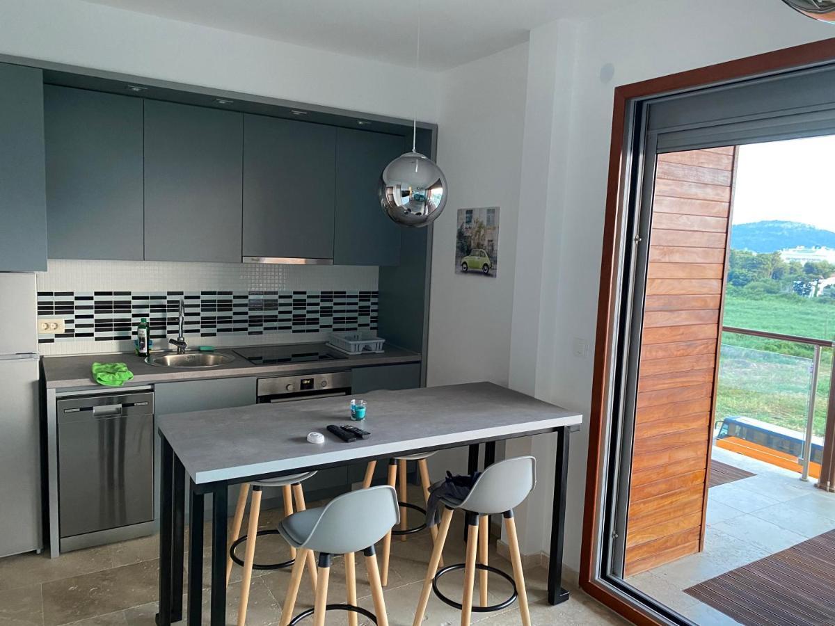 Bitcoin And Ethereum Deluxe Apartments Бар Экстерьер фото