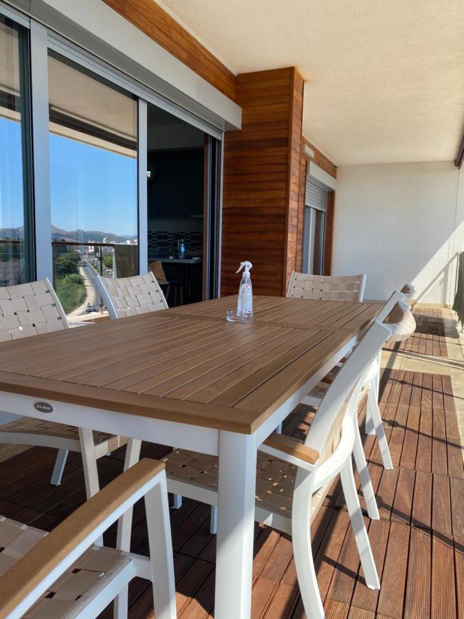 Bitcoin And Ethereum Deluxe Apartments Бар Экстерьер фото