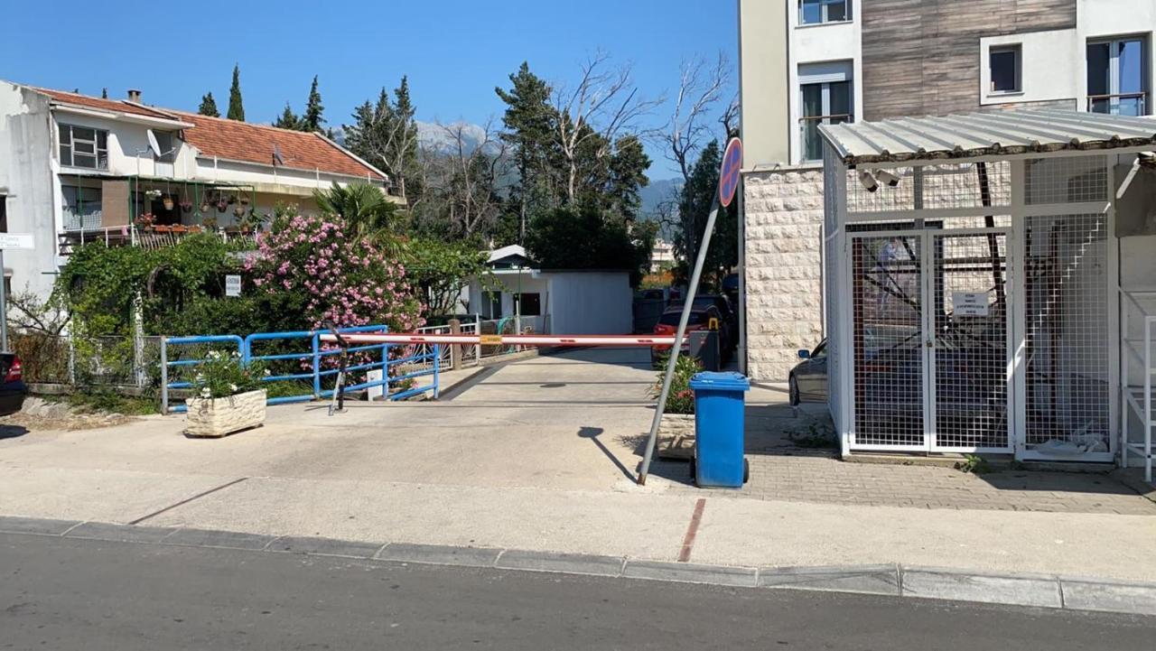 Bitcoin And Ethereum Deluxe Apartments Бар Экстерьер фото