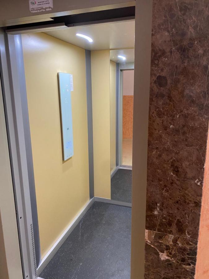 Bitcoin And Ethereum Deluxe Apartments Бар Экстерьер фото